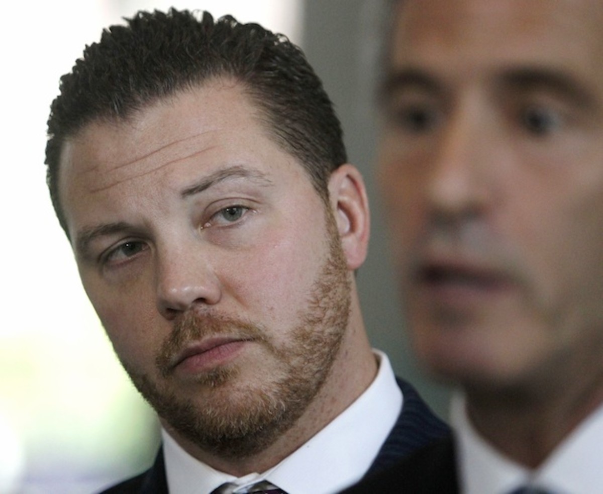 Joseph Siprut (l), Adrian Arrington's former attorney 